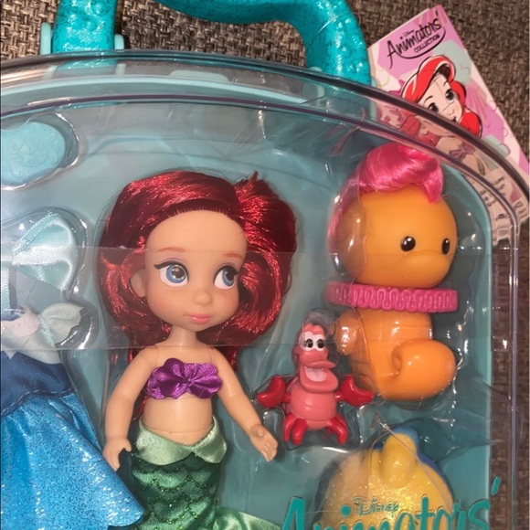 Disney animators ariel playset - Picture 3 of 3